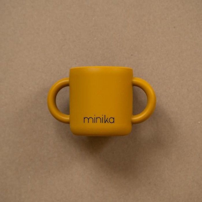 Tasse d'apprentissage avec poignées - Ocre | Minika