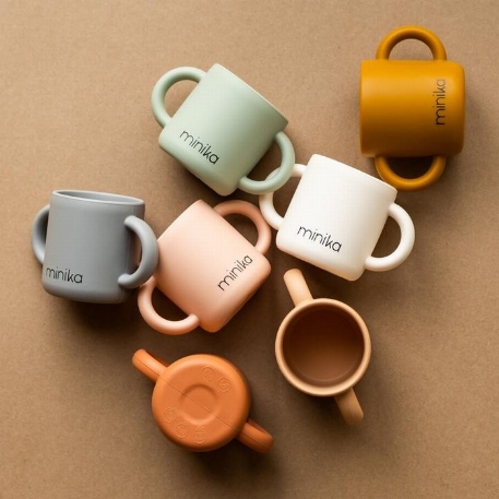 Tasse d'apprentissage avec poignées - Ocre | Minika